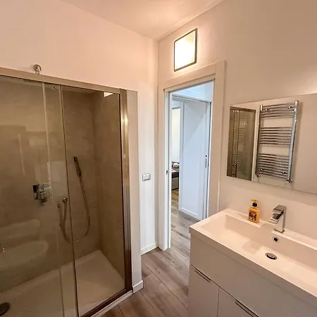 & Charme In Un Palazzo Storico Di Apartman Bergamo