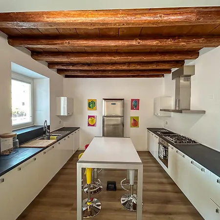 & Charme In Un Palazzo Storico Di * Bergamo