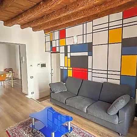 Lägenhet & Charme In Un Palazzo Storico Di *