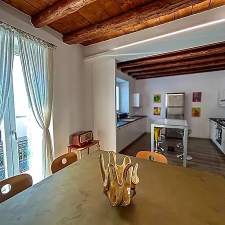 & Charme In Un Palazzo Storico Di * Bergamo