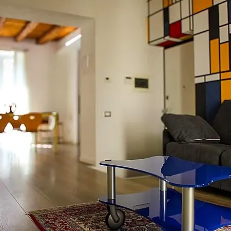 Lägenhet & Charme In Un Palazzo Storico Di Bergamo