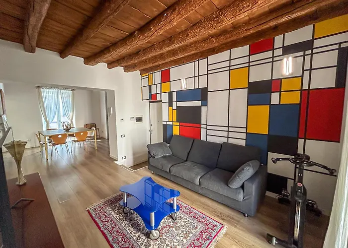 & Charme In Un Palazzo Storico Di * Bergamo