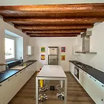 & Charme In Un Palazzo Storico Di * بيرغامو