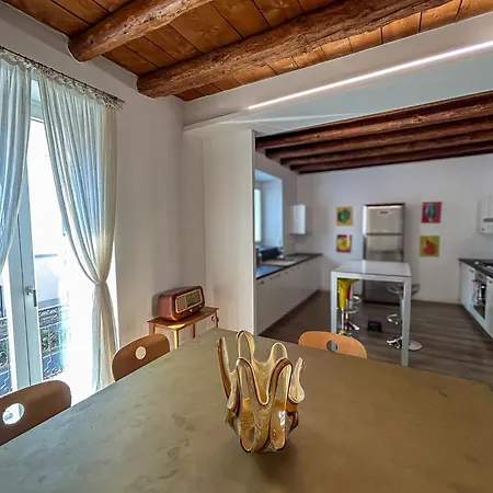 & Charme In Un Palazzo Storico Di Apartment *