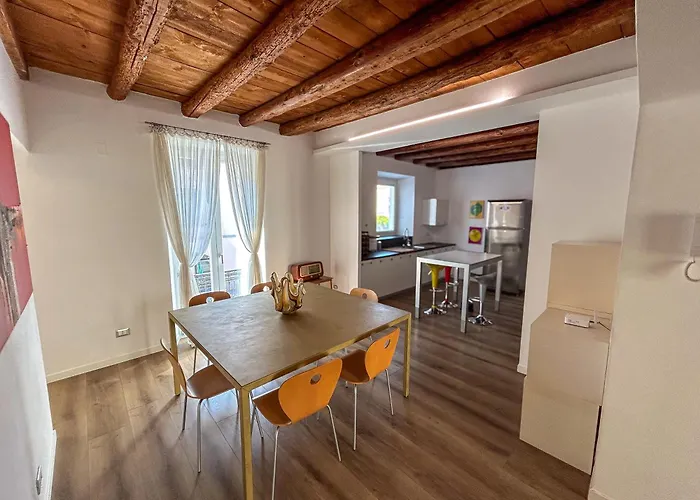 & Charme In Un Palazzo Storico Di * Bergamo