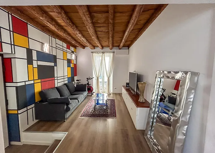 & Charme In Un Palazzo Storico Di Apartment